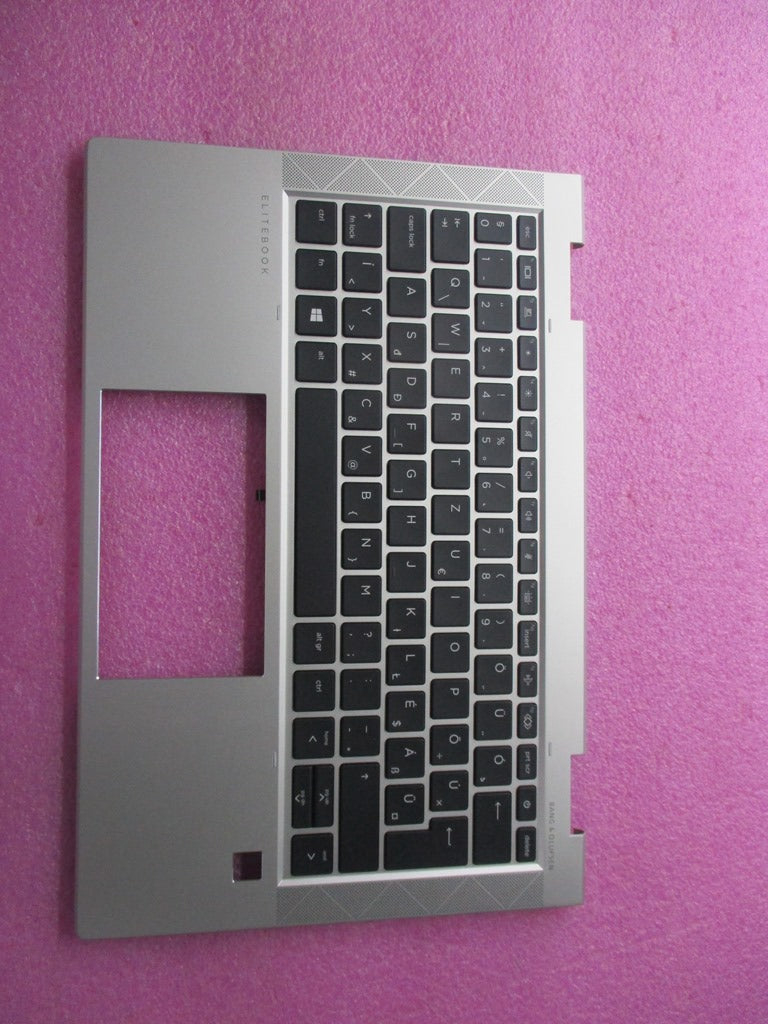 M03902-211